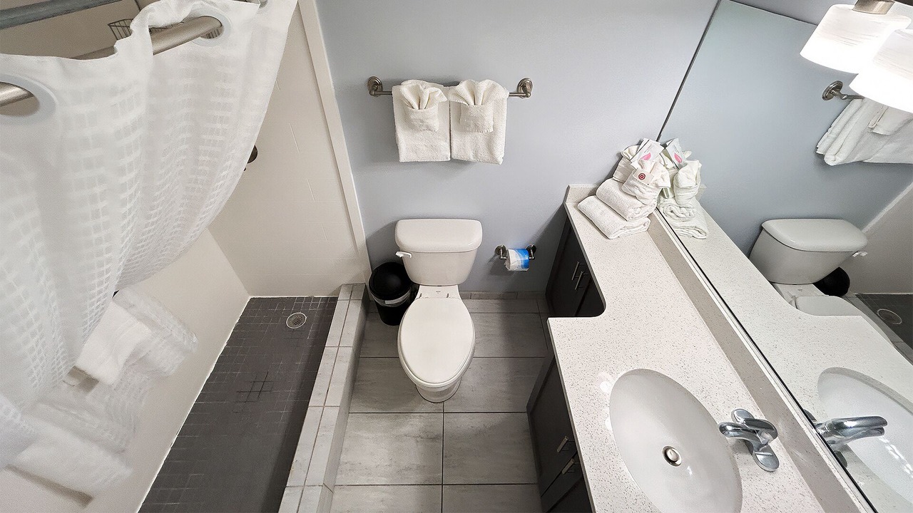 Photo of Bathroom in Ortona Park