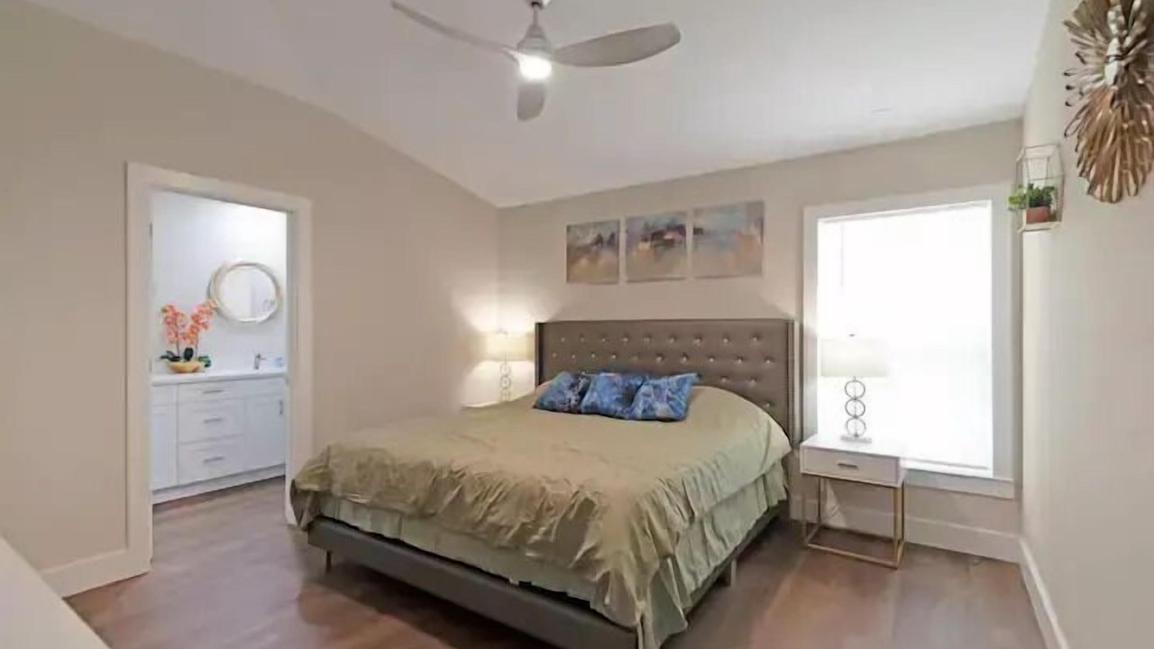 Photo of Bedroom in Fellowship