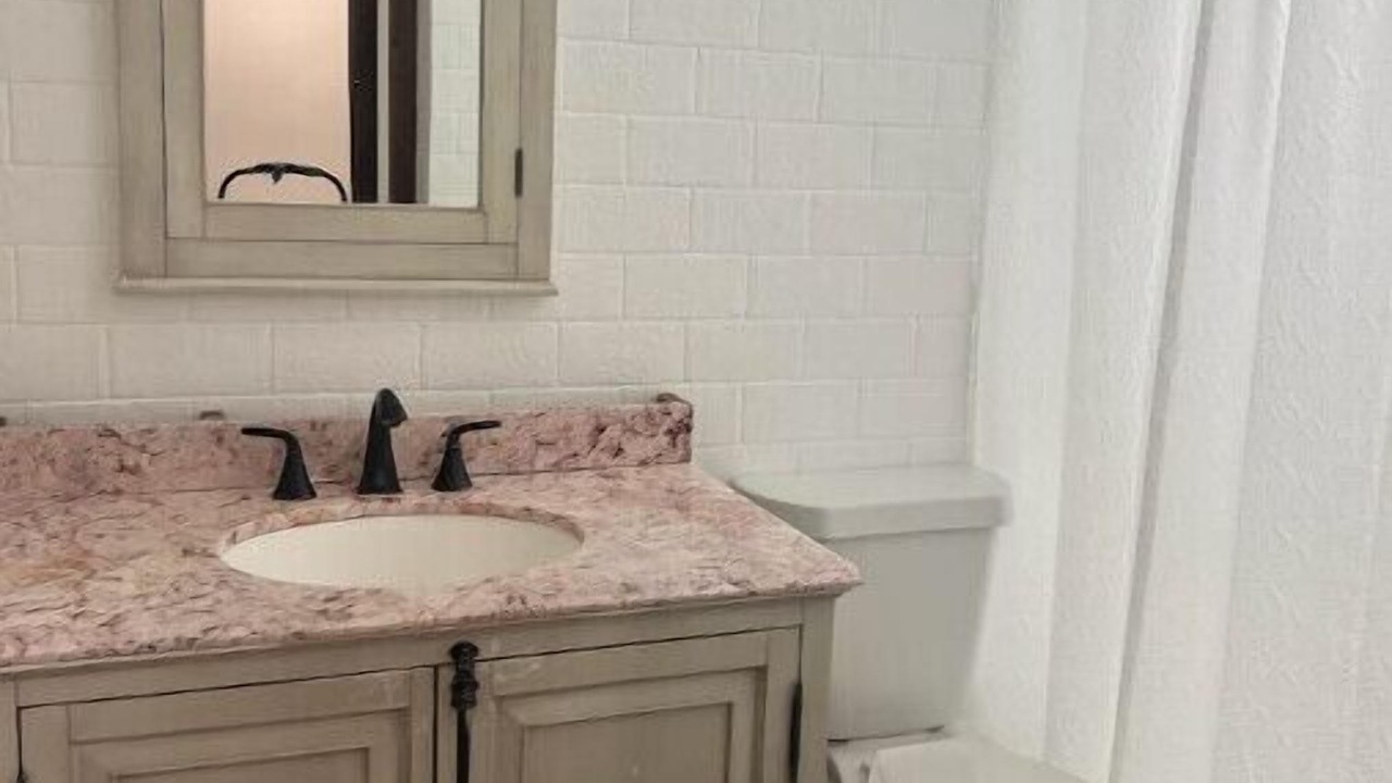 Photo of Bathroom in Tequesta