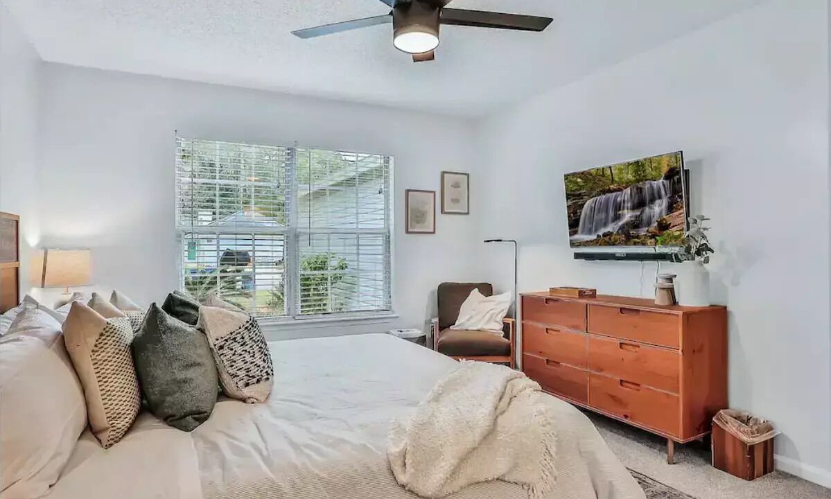 Photo of Bedroom in North Beach