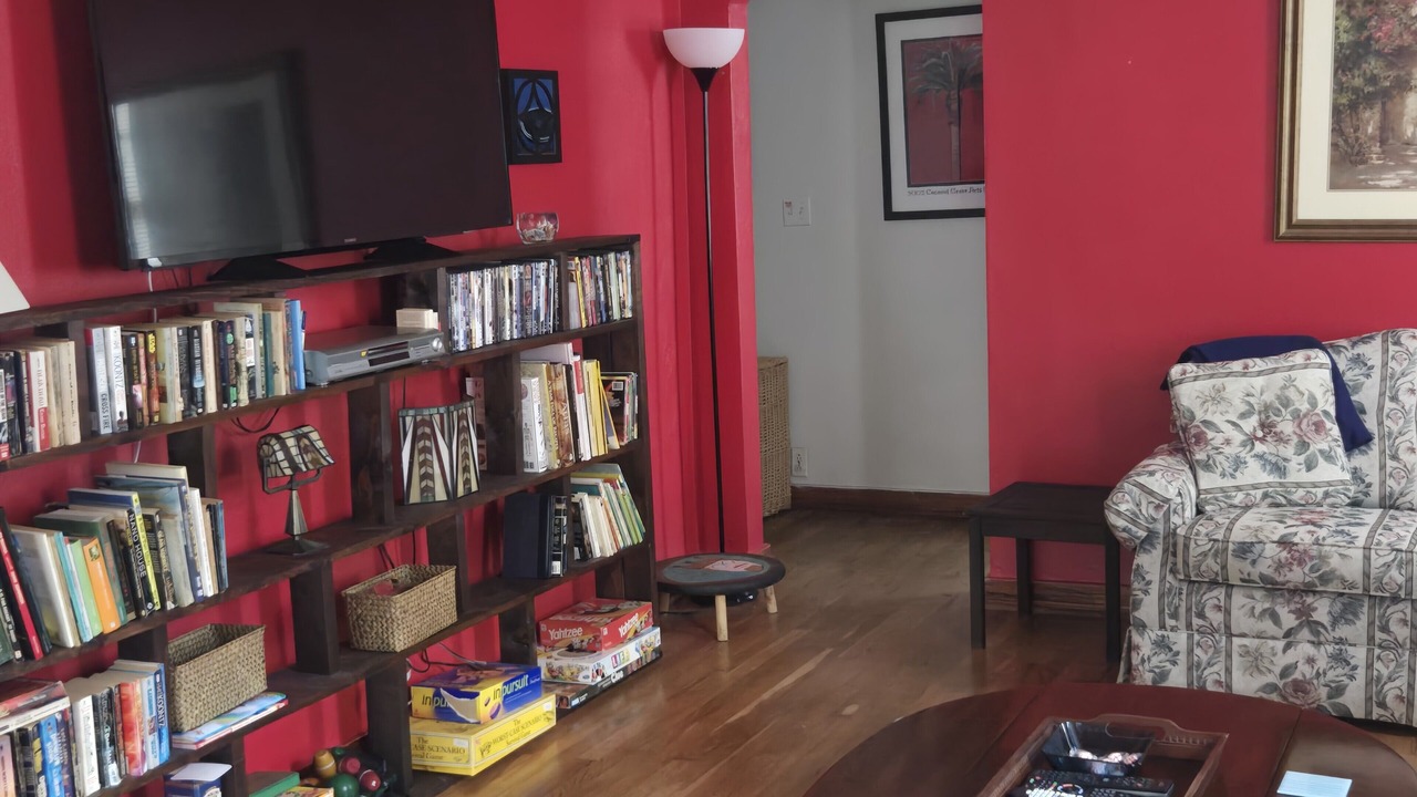 Photo of Livingroom in Murray Hill
