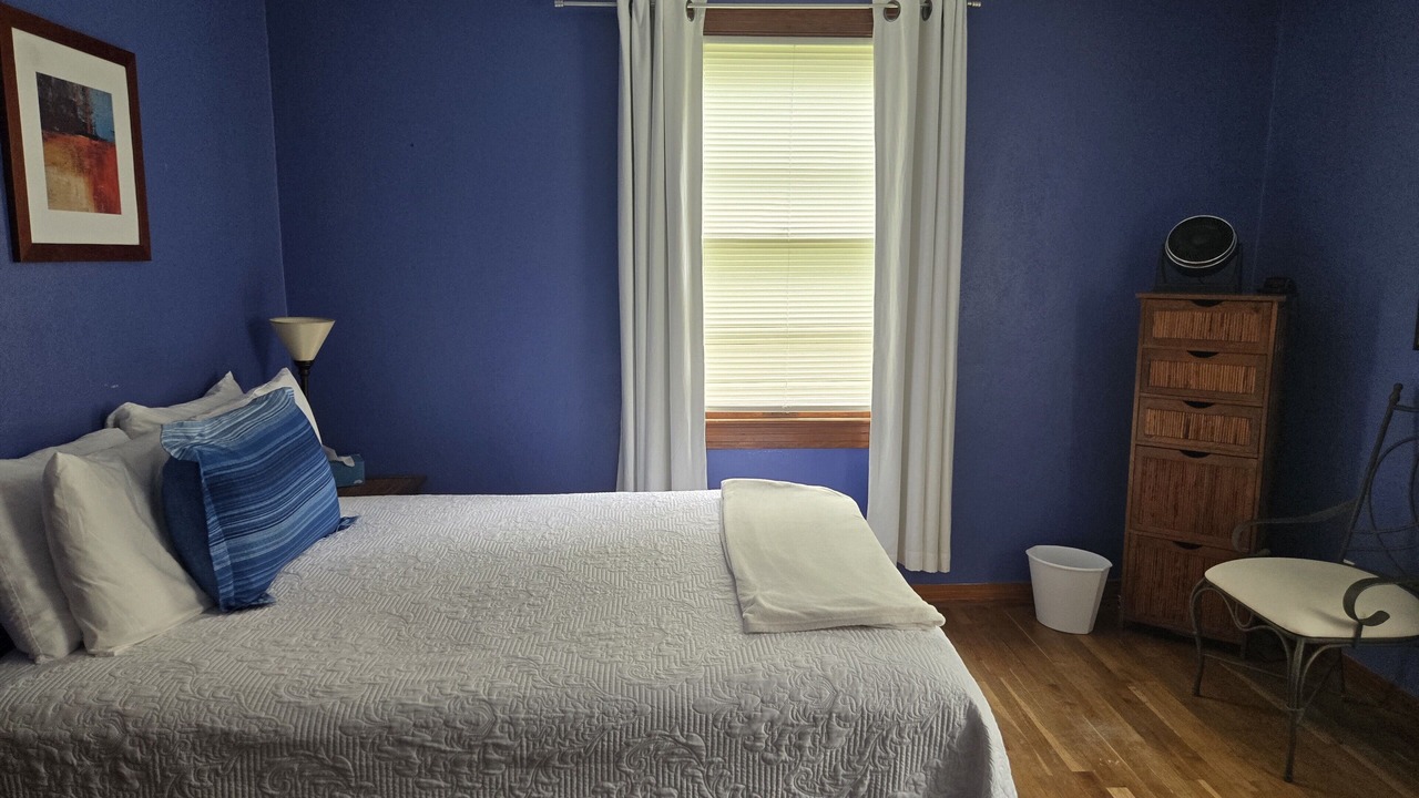 Photo of Bedroom in Murray Hill