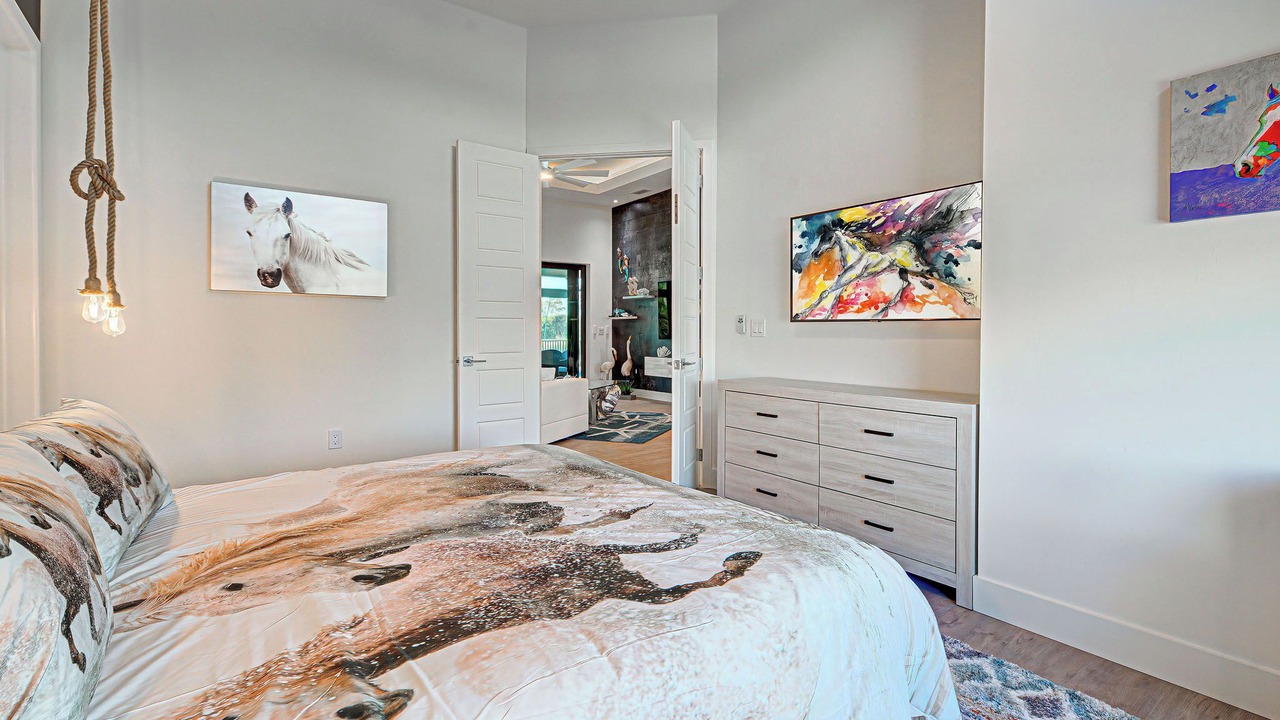 Photo of Bedroom in Pine Valley