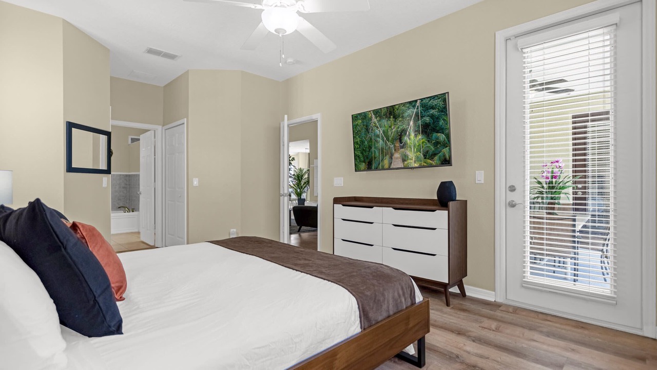 Photo of Bedroom in Crystal Cove