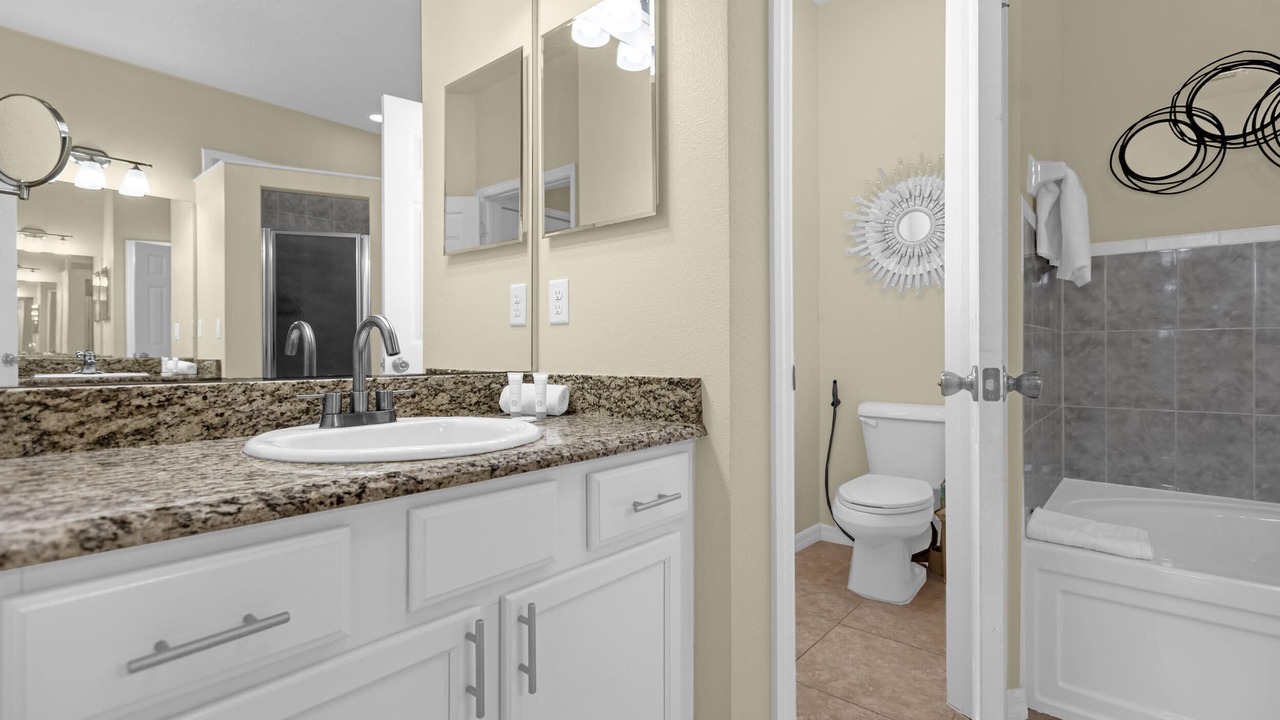 Photo of Bathroom in Crystal Cove