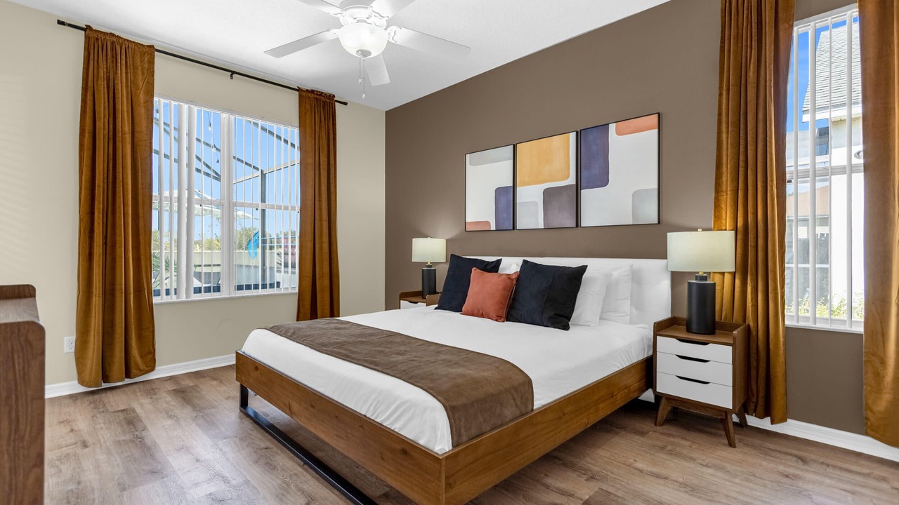 Photo of Bedroom in Crystal Cove