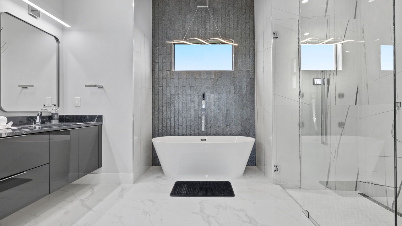 Photo of Bathroom in Mariner