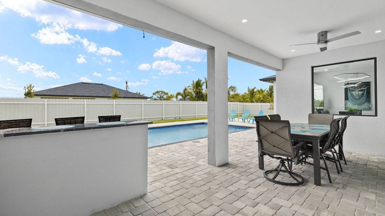 Photo of Outdoor in Mariner