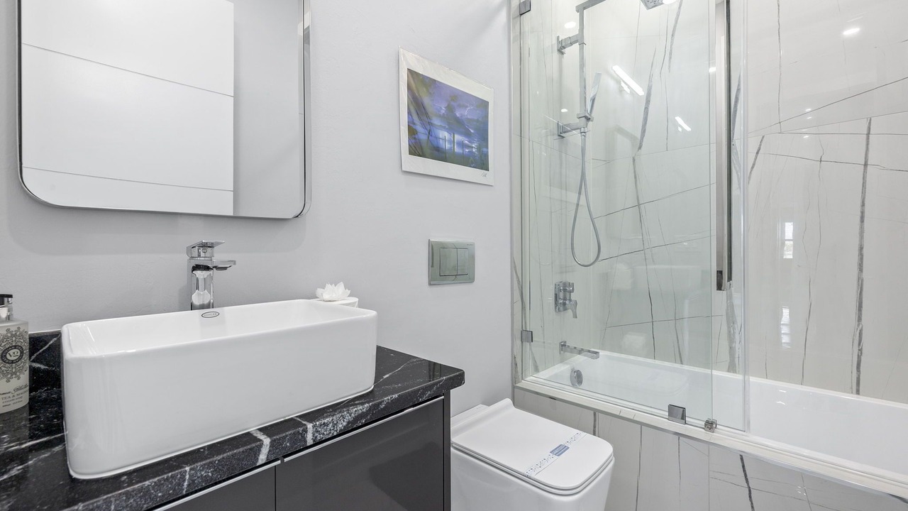Photo of Bathroom in Mariner