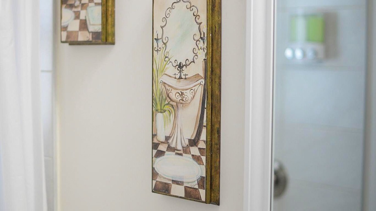 Photo of Bathroom in Edgewater