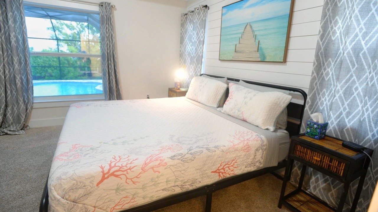 Photo of Bedroom in Edgewater