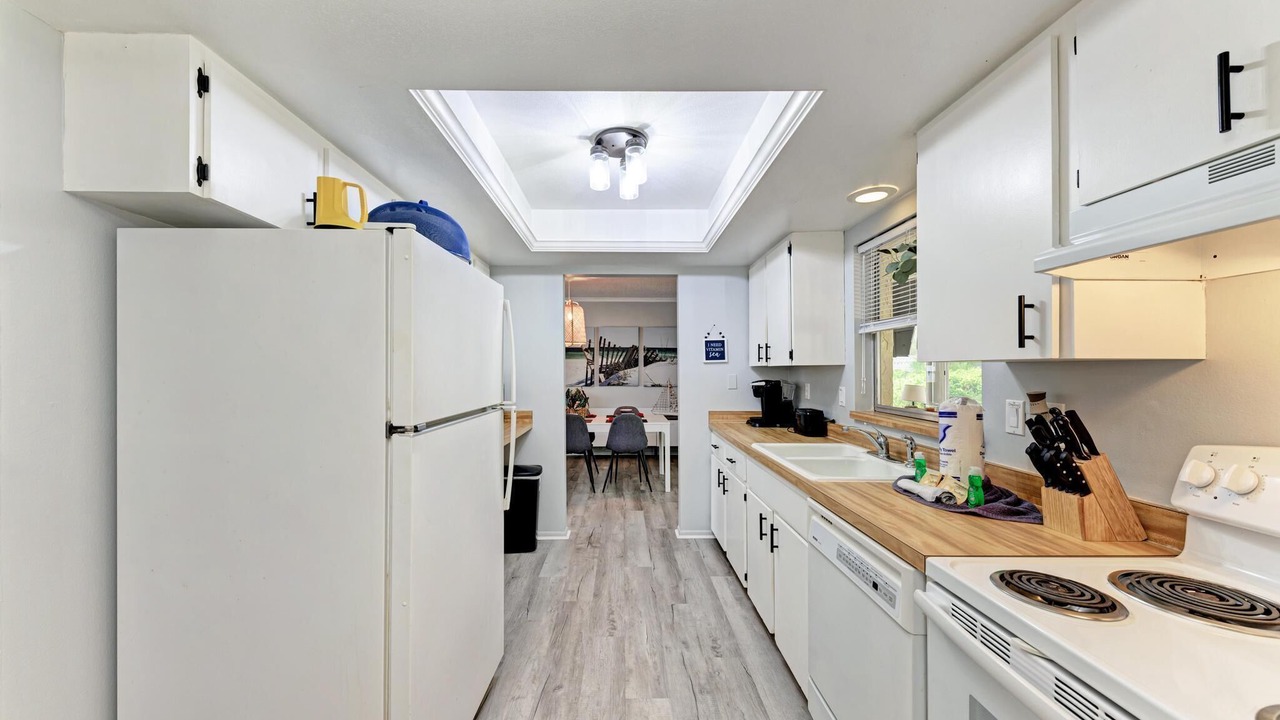 Photo of Kitchen in Gulf Gate Estates