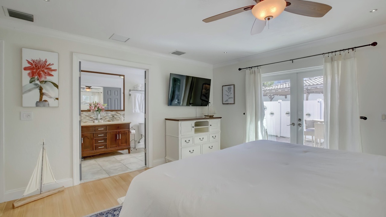 Photo of Bedroom in Pompano Beach