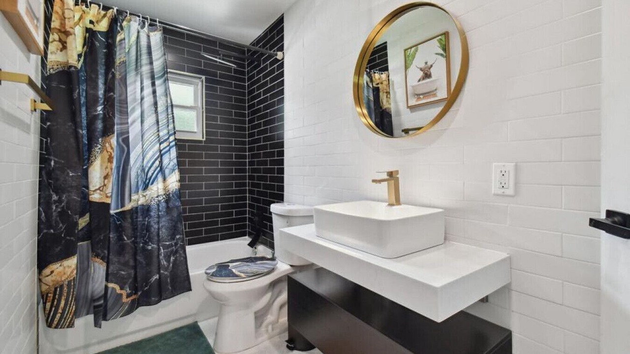 Photo of Bathroom in Thonotosassa