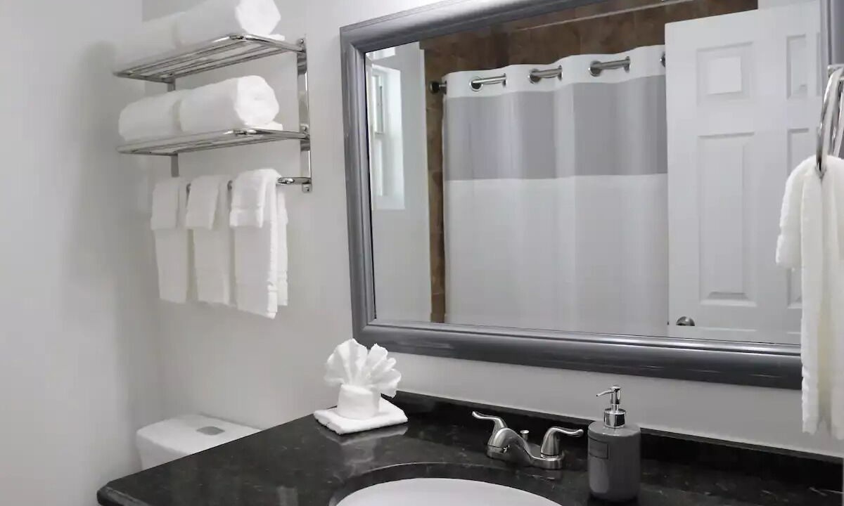 Photo of Bathroom in Lakeland