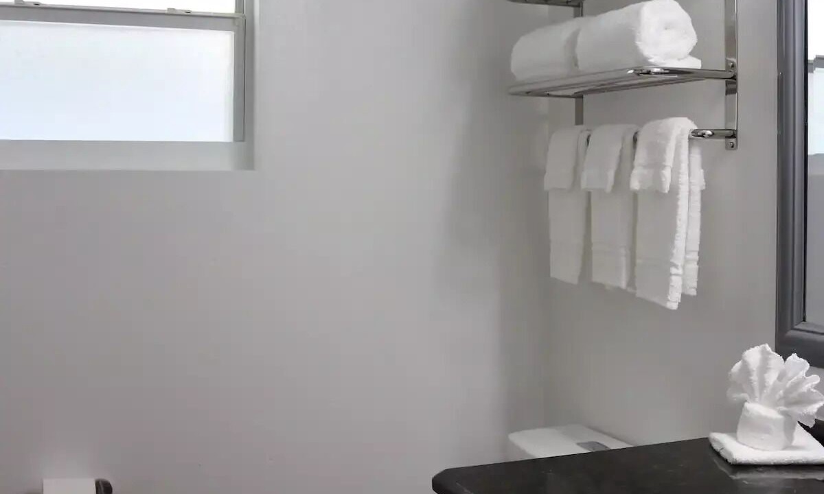 Photo of Bathroom in Lakeland