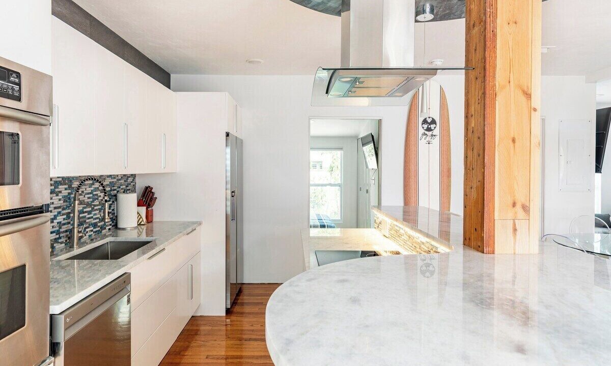Photo of Kitchen in Poinsettia Heights