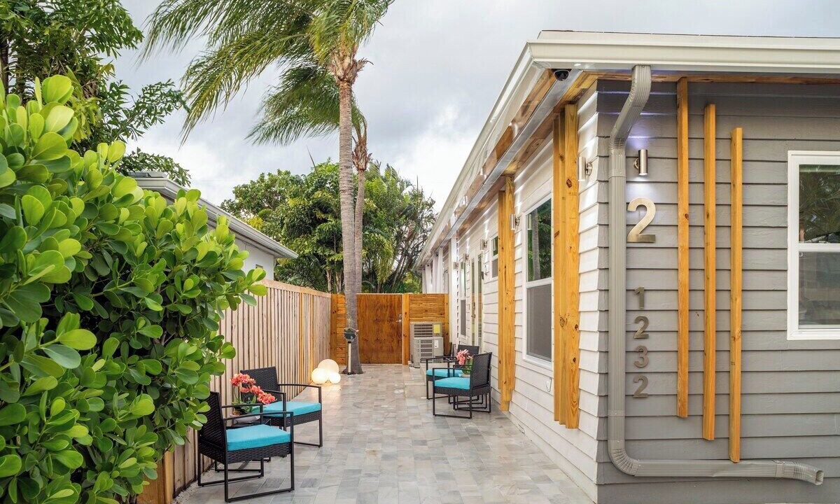 Photo of Patio Balcony in Poinsettia Heights