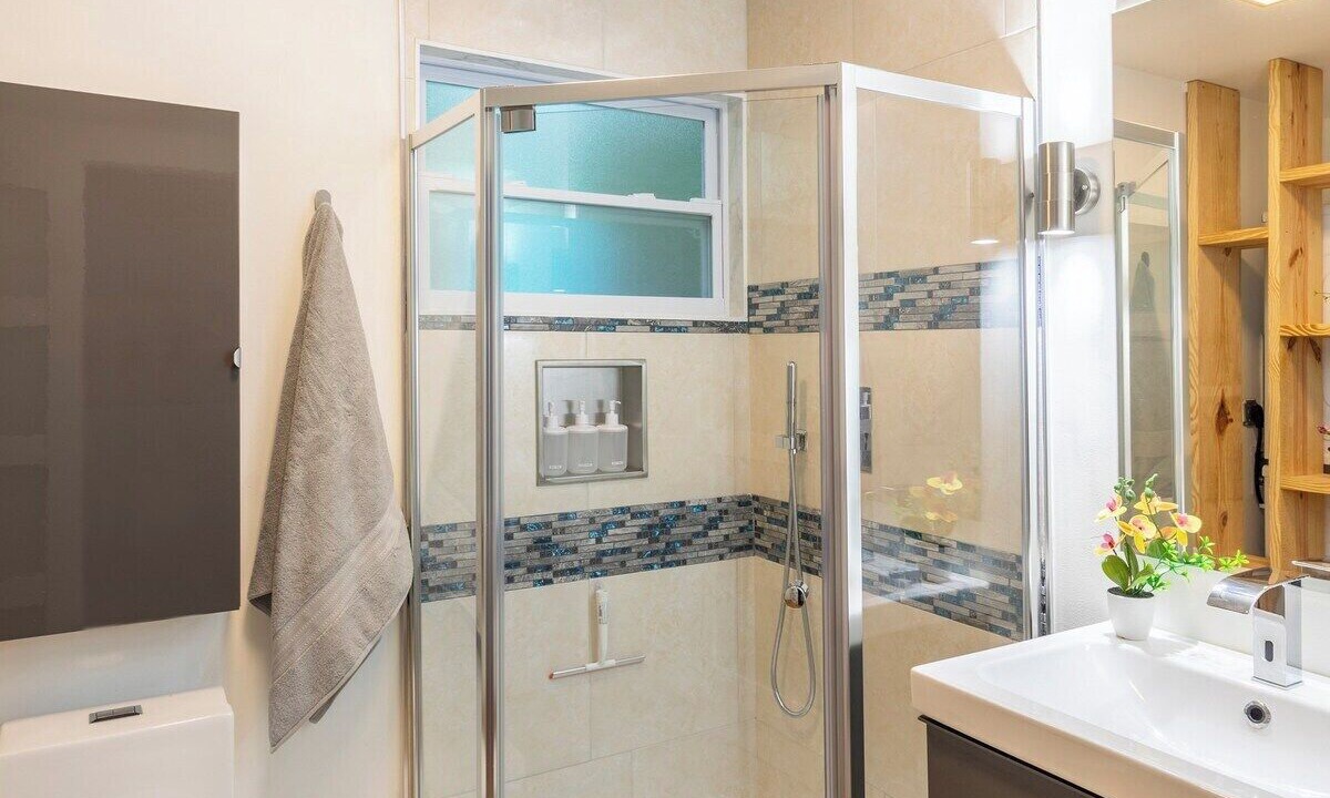 Photo of Bathroom in Lake Ridge