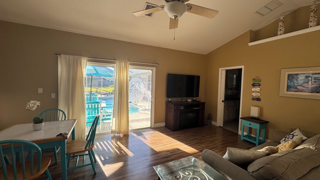 Photo of Livingroom in Palm Harbor