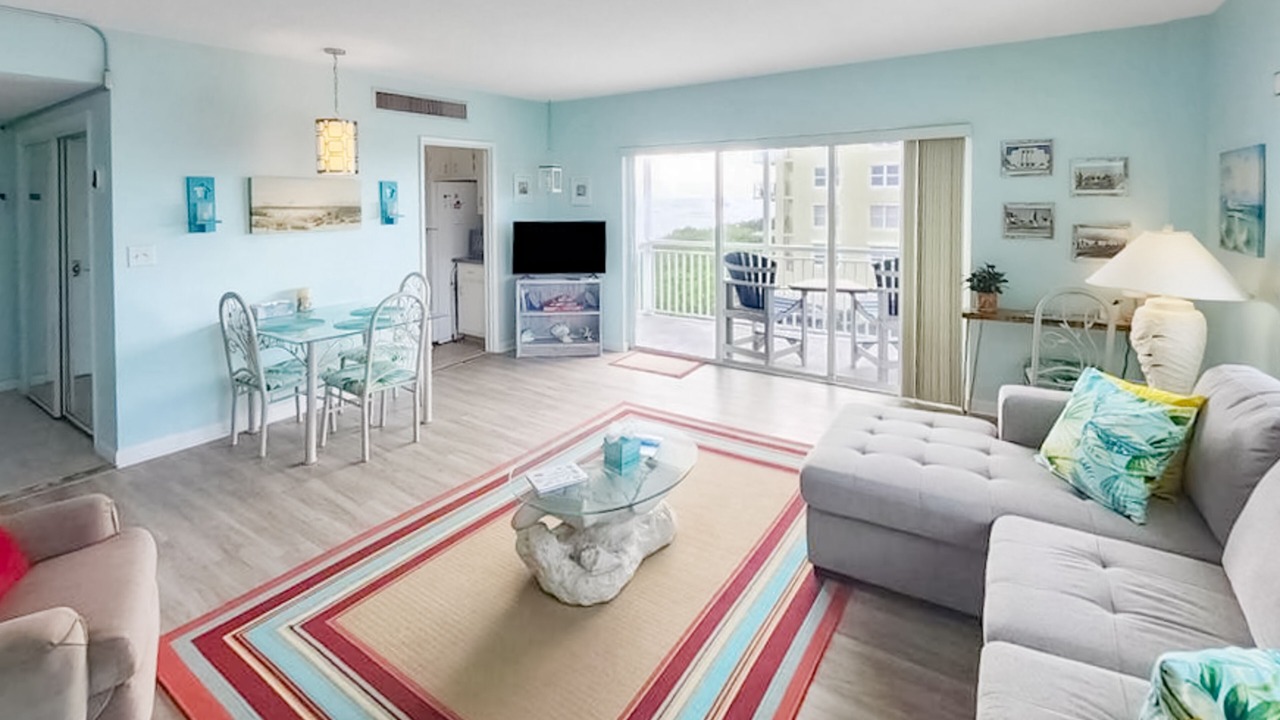 Photo of Livingroom in South Patrick Shores