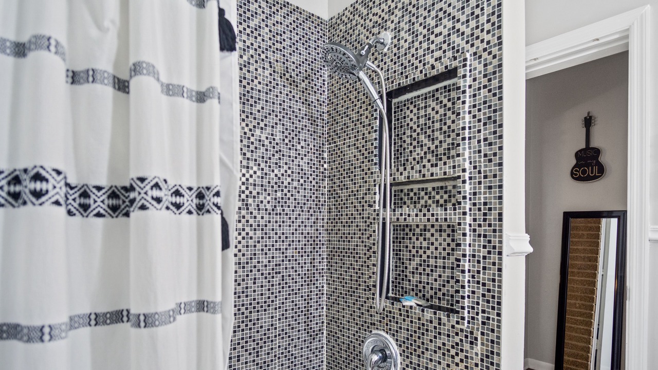 Photo of Bathroom in Lake Magdalene