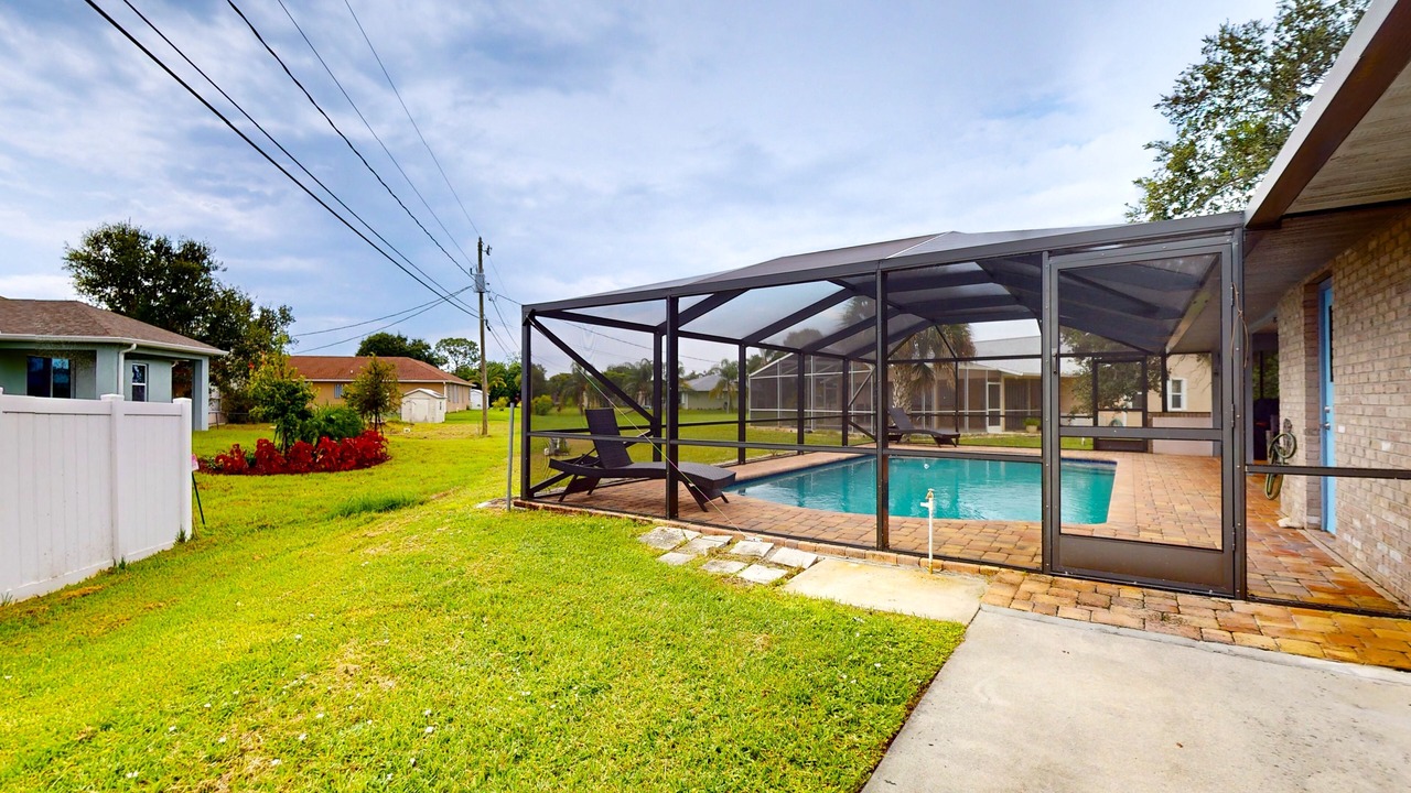 Photo of Outdoor in Sebastian Highlands