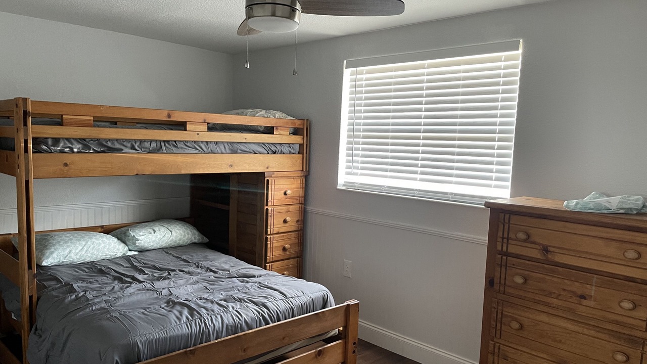 Photo of Bedroom in Jasmine Lakes