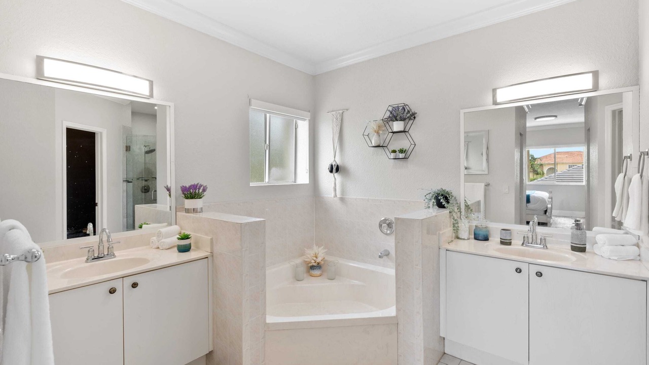 Photo of Bathroom in Country Walk
