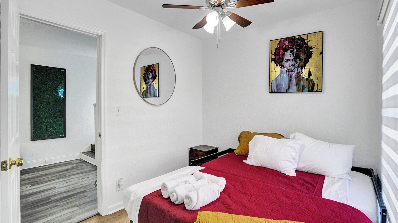 Photo of Bedroom in Royal Poinciana