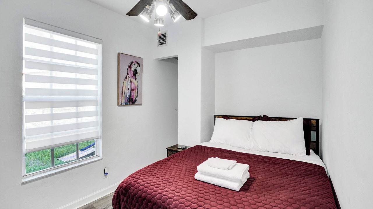 Photo of Bedroom in Royal Poinciana