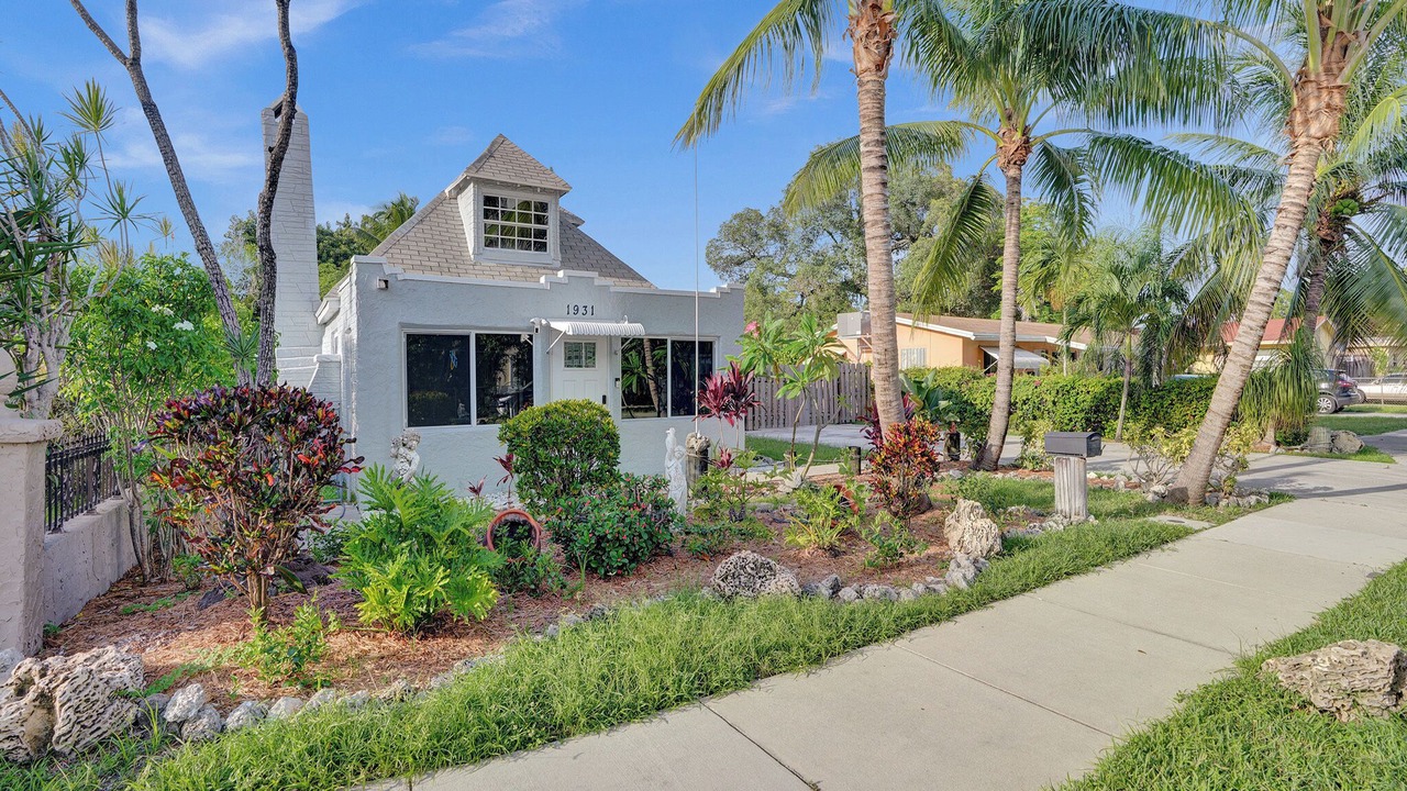 Photo of Outdoor in Royal Poinciana