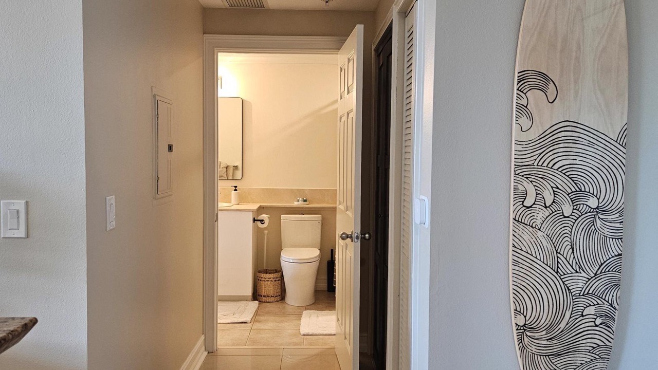 Photo of Bathroom in East Ocean Ave