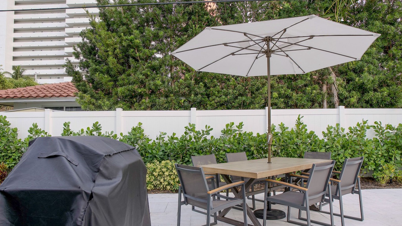 Photo of Outdoor in Dolphin Isles
