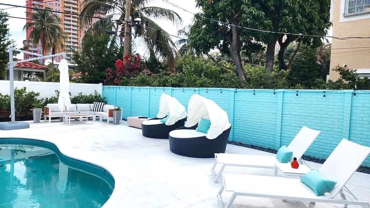 Photo of Outdoor in Dolphin Isles