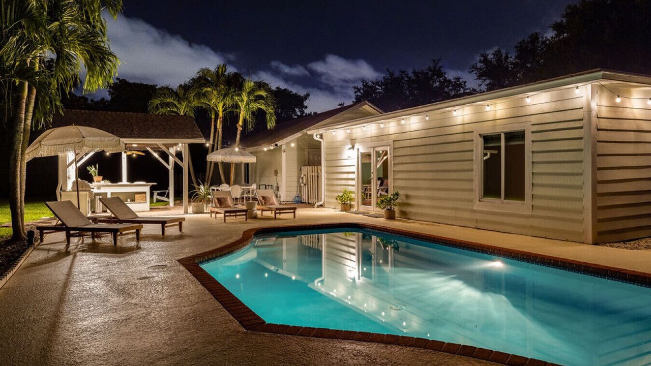 Photo of Outdoor in Palm Beach Country Estates