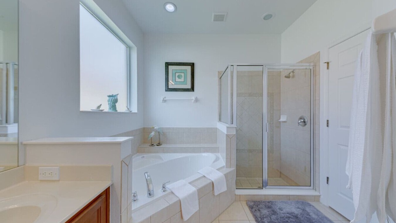 Photo of Bathroom in Veranda Palms