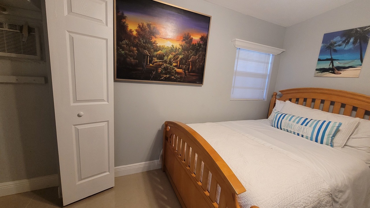 Photo of Bedroom in Pineapple Grove Arts District