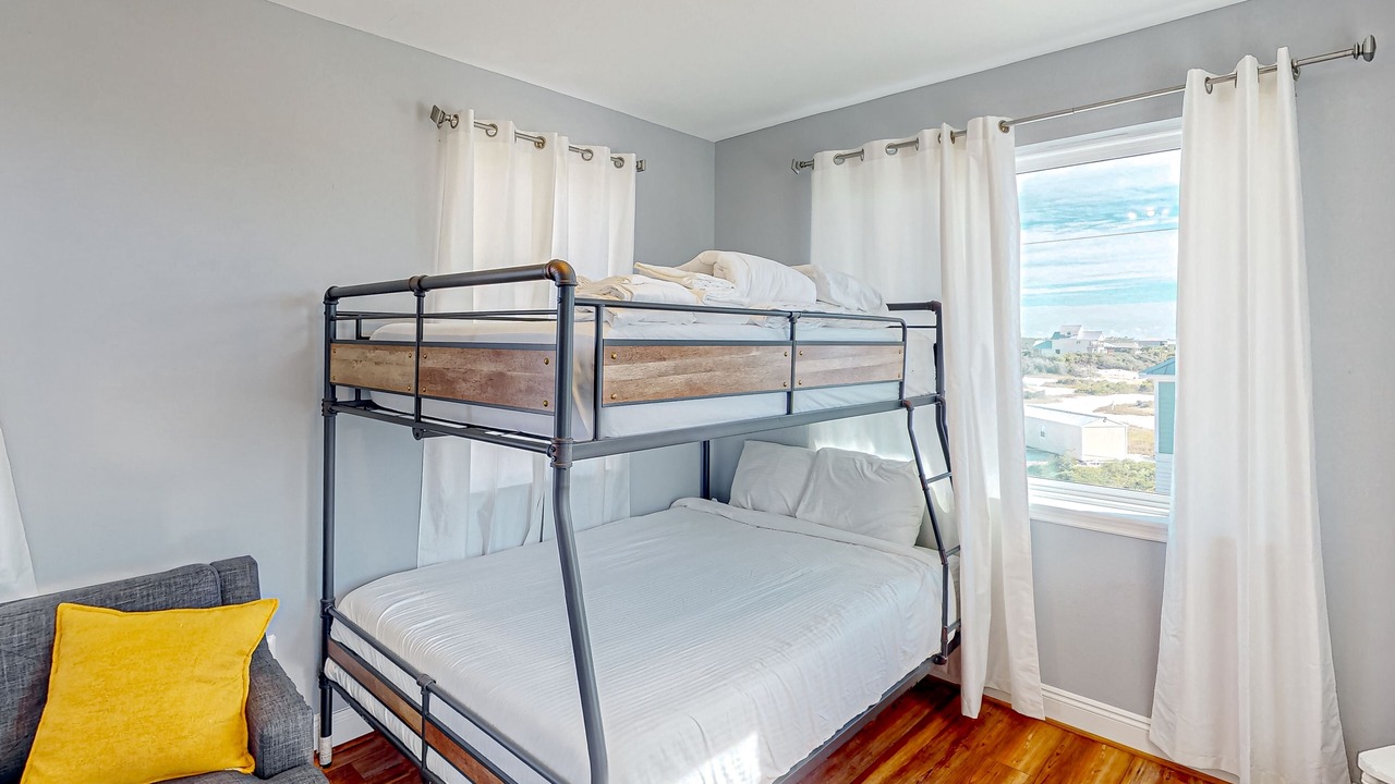 Photo of Bedroom in Cape San Blas