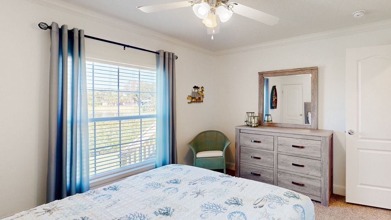 Photo of Bedroom in Taylor Creek