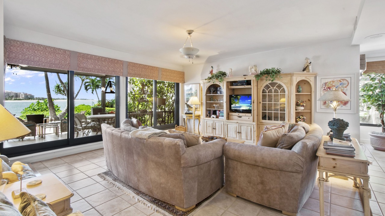 Photo of Bedroom in Isles of Capri