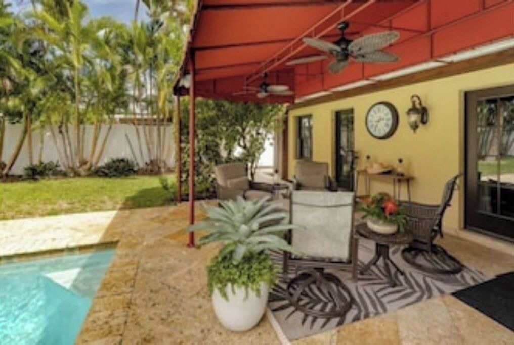 Photo of Patio Balcony in Palm Beach Shores