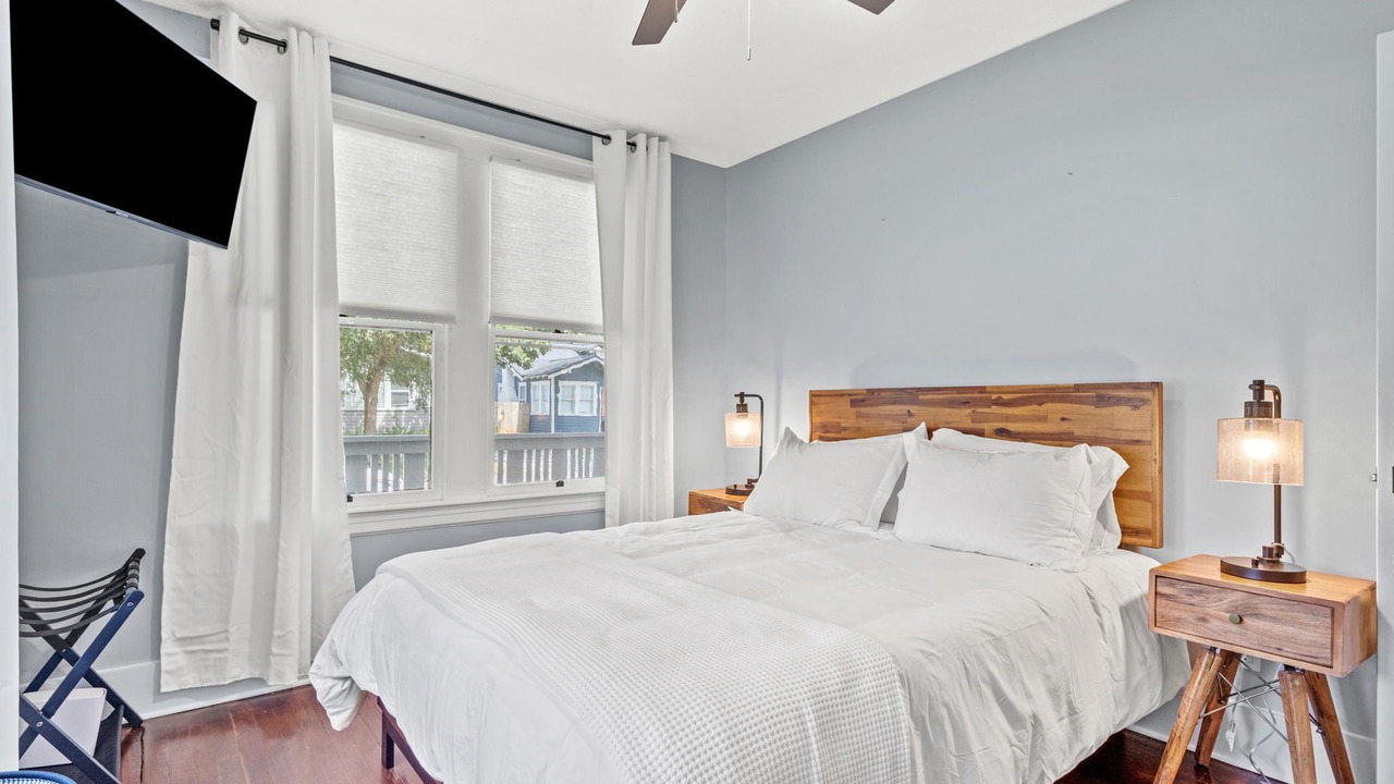Photo of Bedroom in Murray Hill
