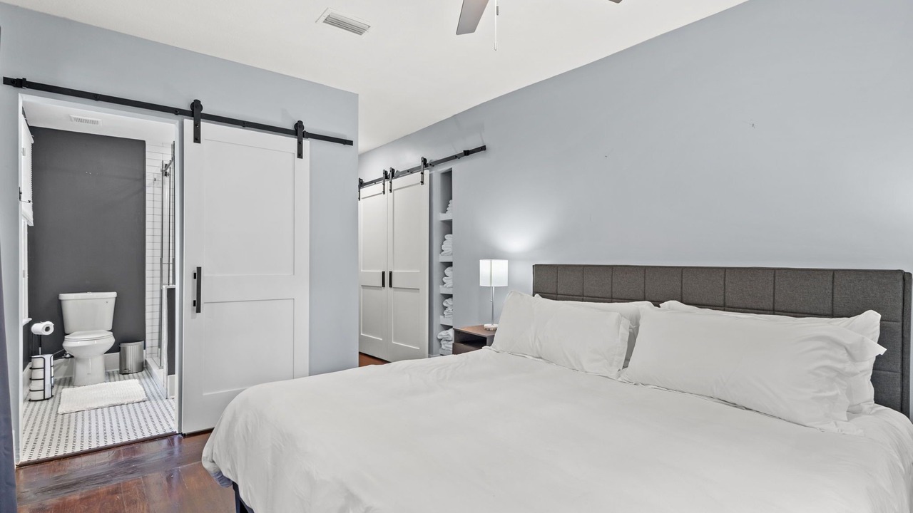 Photo of Bedroom in Murray Hill
