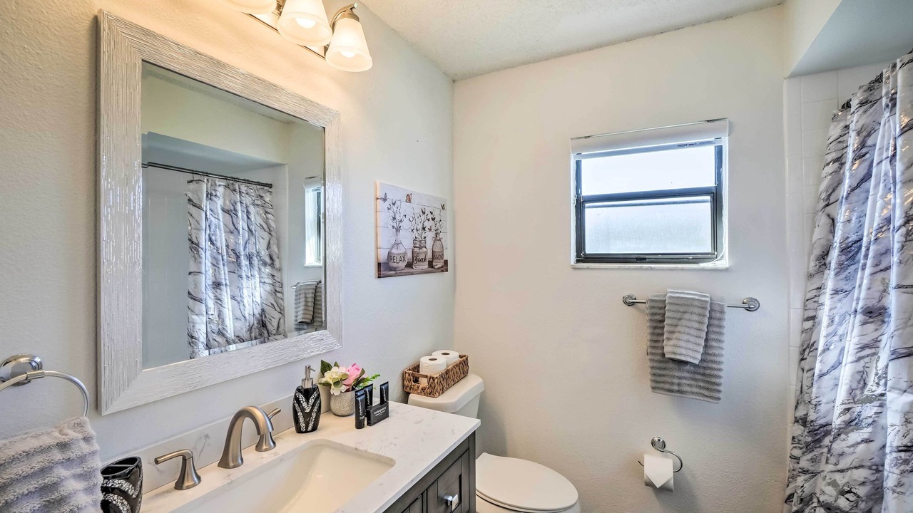 Photo of Bathroom in Regency Park