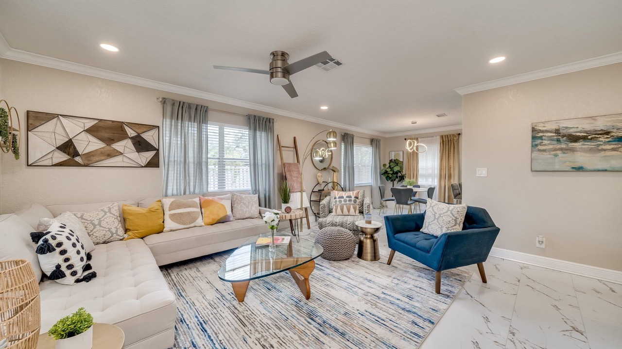 Photo of Livingroom in Central Fort Lauderdale