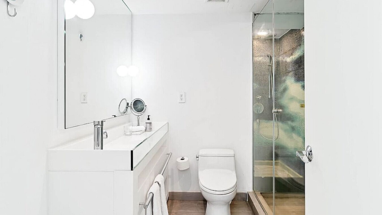 Photo of Bathroom in West Avenue