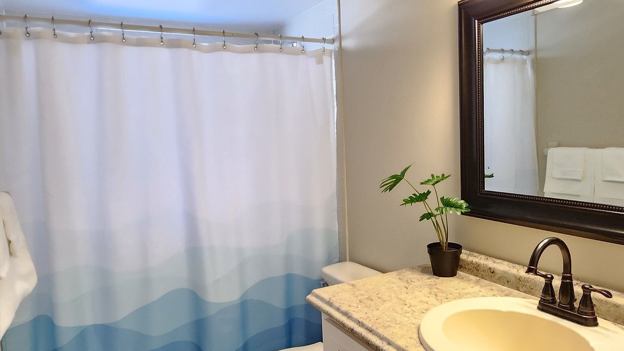 Photo of Bathroom in Florida Shores