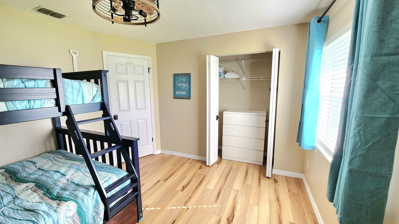 Photo of Bedroom in Florida Shores
