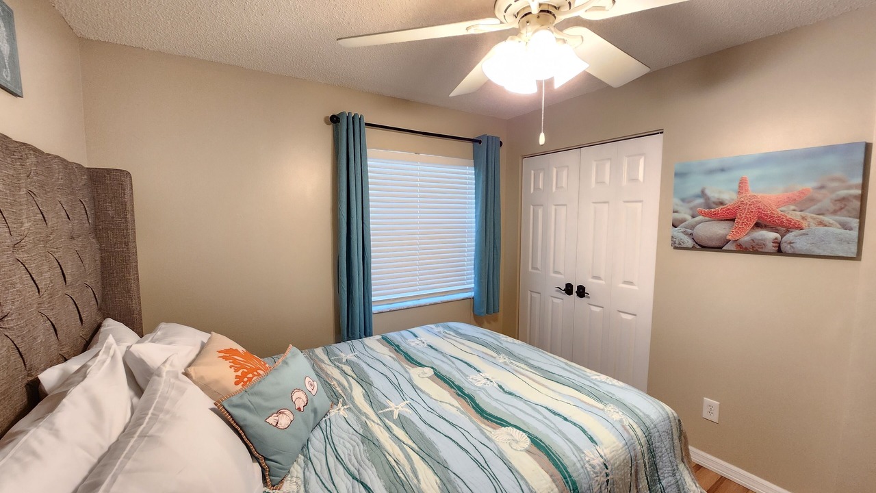 Photo of Bedroom in Florida Shores